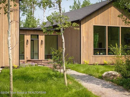 $2,295,000 | 2284 Apsaroke Trail, Tetonia, ID 83452