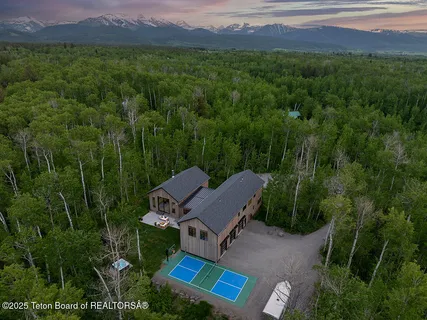 $2,295,000 | 2284 Apsaroke Trail, Tetonia, ID 83452