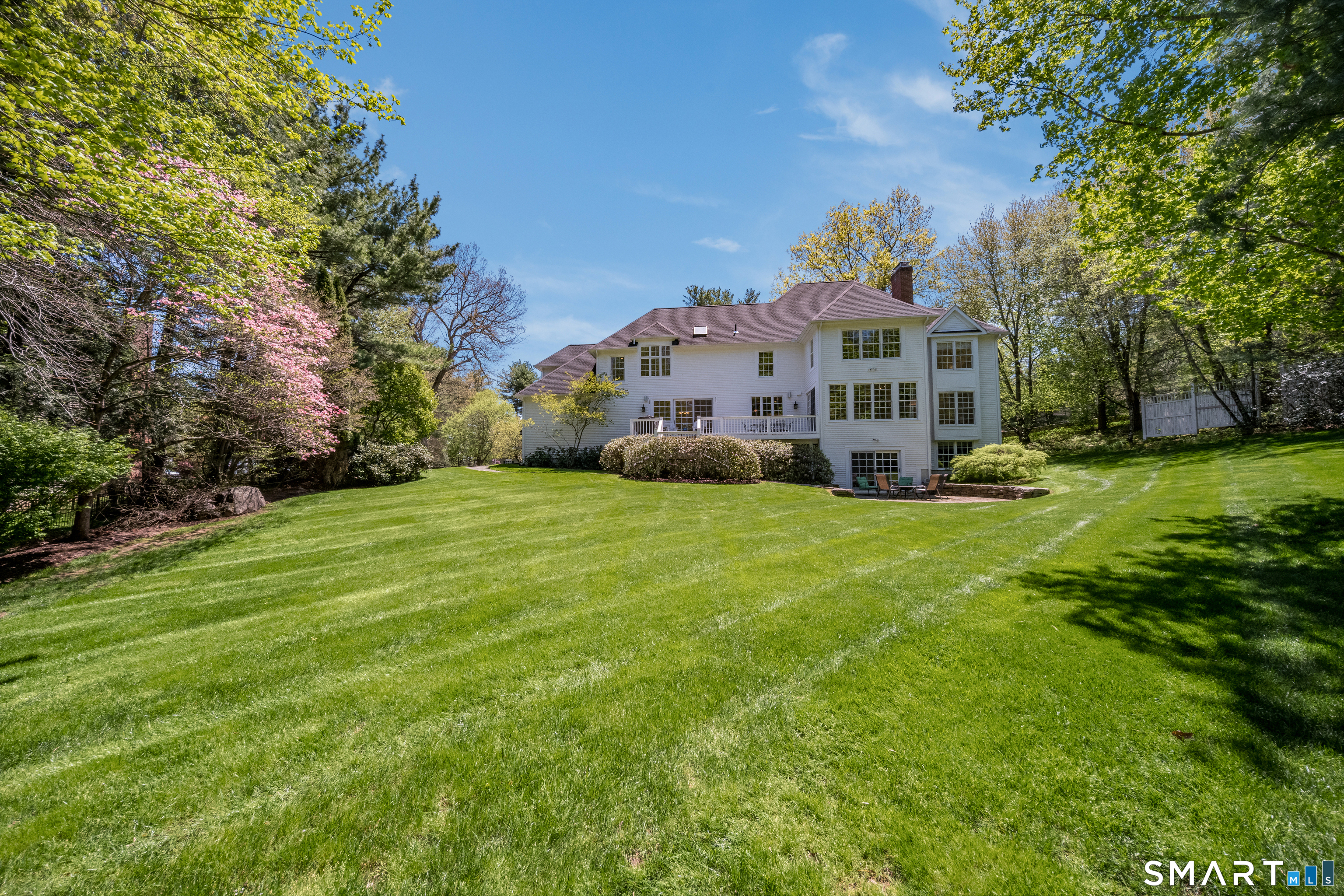6 Timothy Way Avon, CT 06001 - Photo 3 of 38