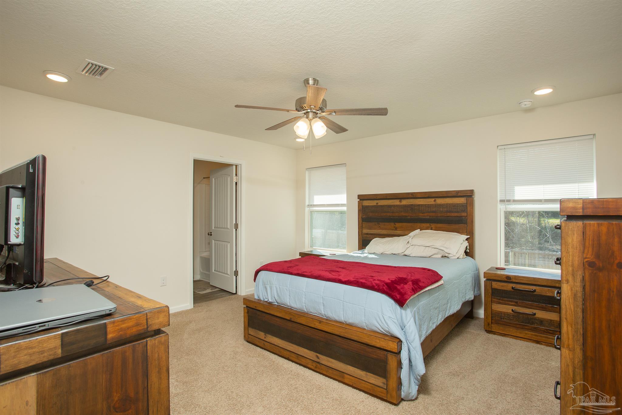 5840 Paddock Way Pensacola, FL 32526 - Photo 18 of 34