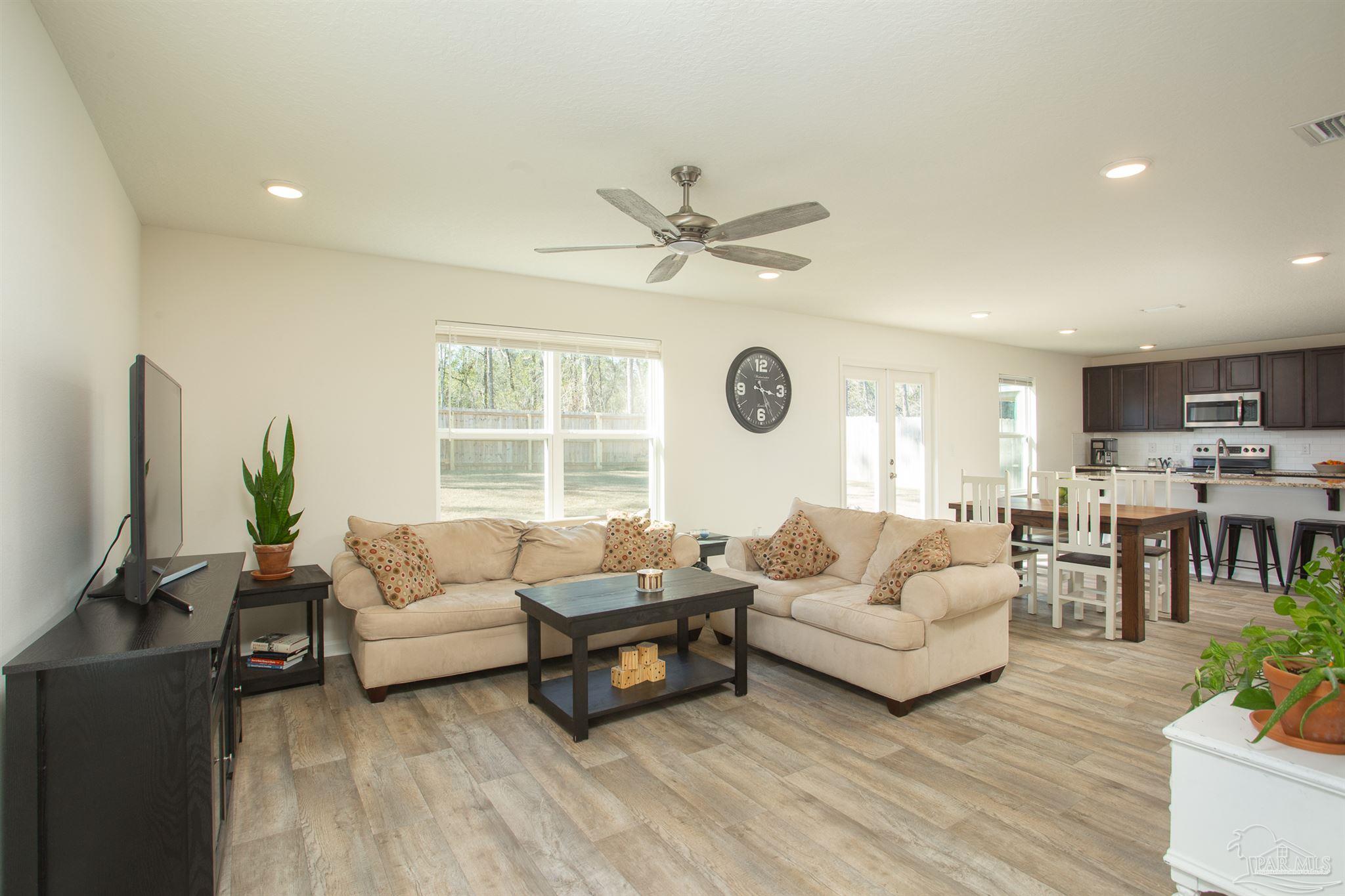 5840 Paddock Way Pensacola, FL 32526 - Photo 5 of 34