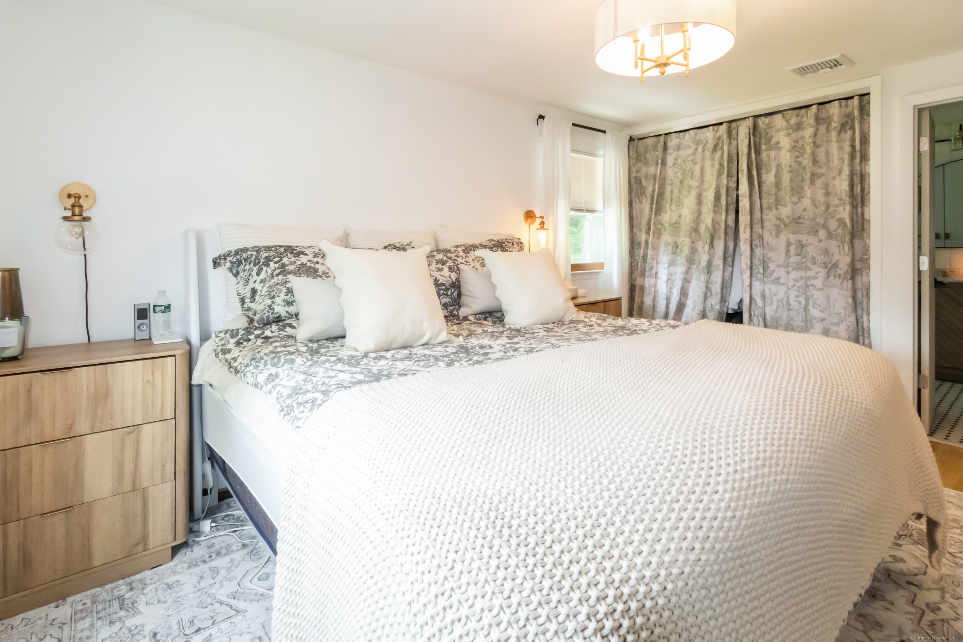 59 Flint Ridge Road Monroe, CT 06468 - Photo 15 of 39