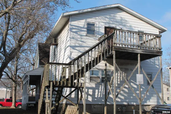 $69,900 | 511 South Ash Street, Unit 3, Carbondale, IL 62901