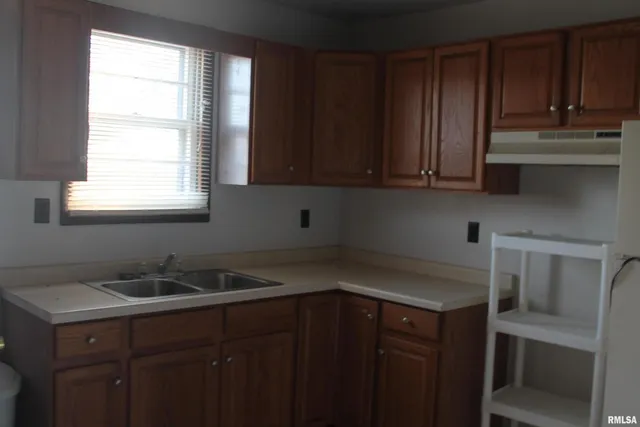 $89,900 | 511 South Ash Street, Unit 3, Carbondale, IL 62901