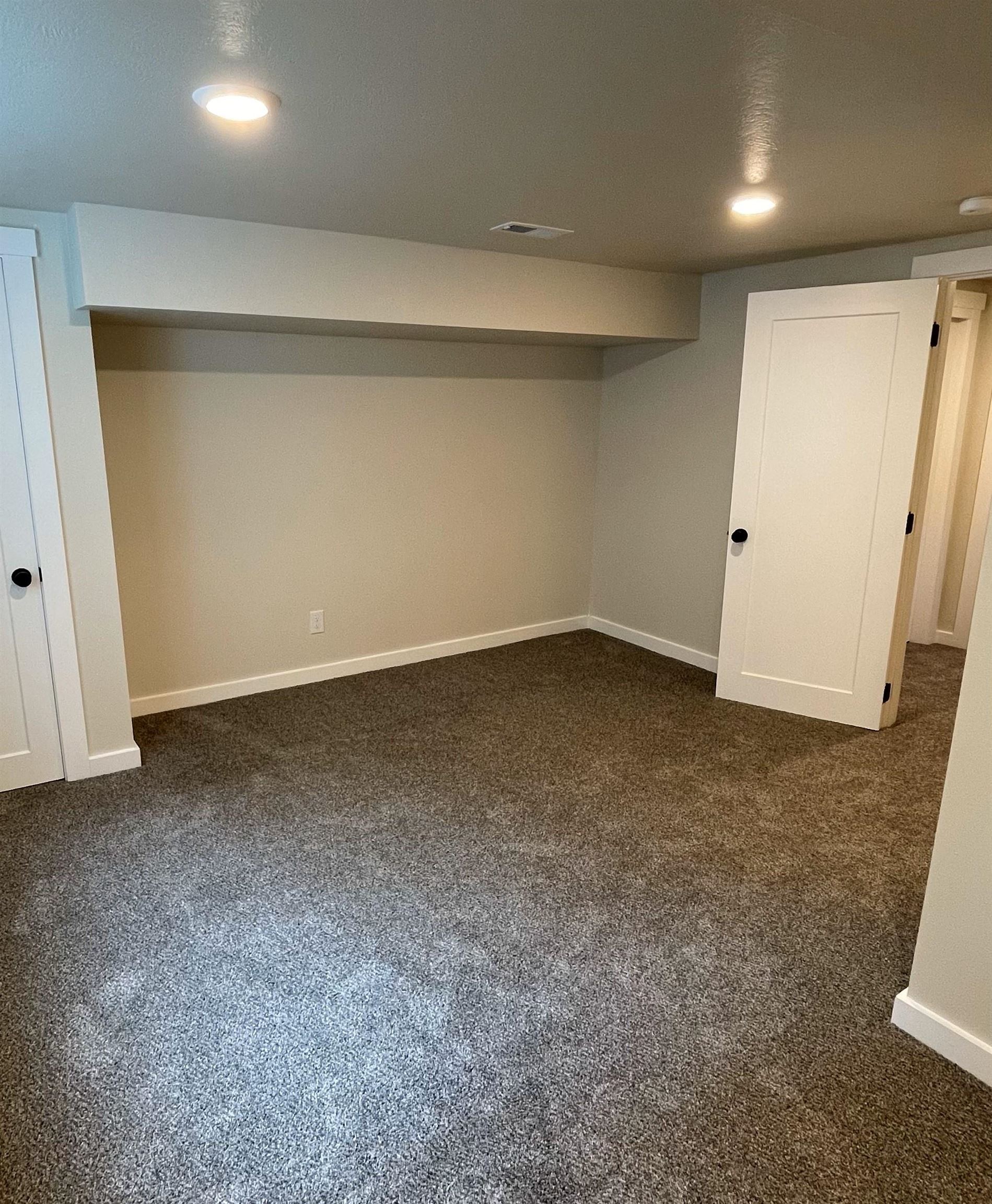 5008 North Post Street Spokane, WA 99205 - Photo 17 of 23