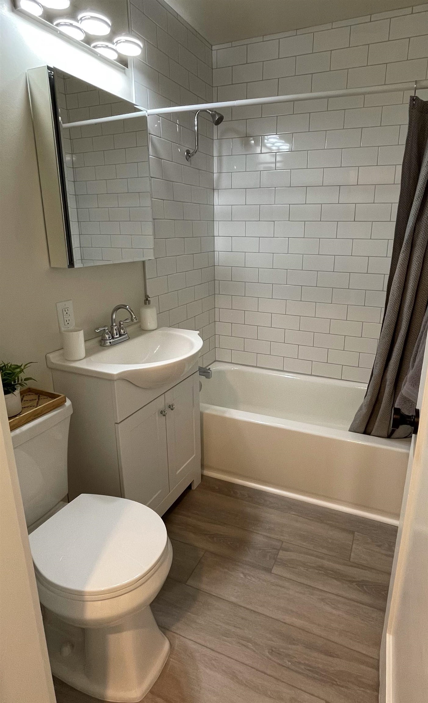5008 North Post Street Spokane, WA 99205 - Photo 10 of 23