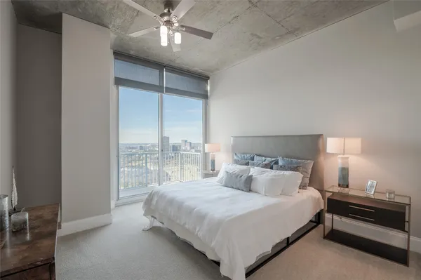 $3,966 | 5927 Almeda Road, Unit 22902, Houston, TX 77004