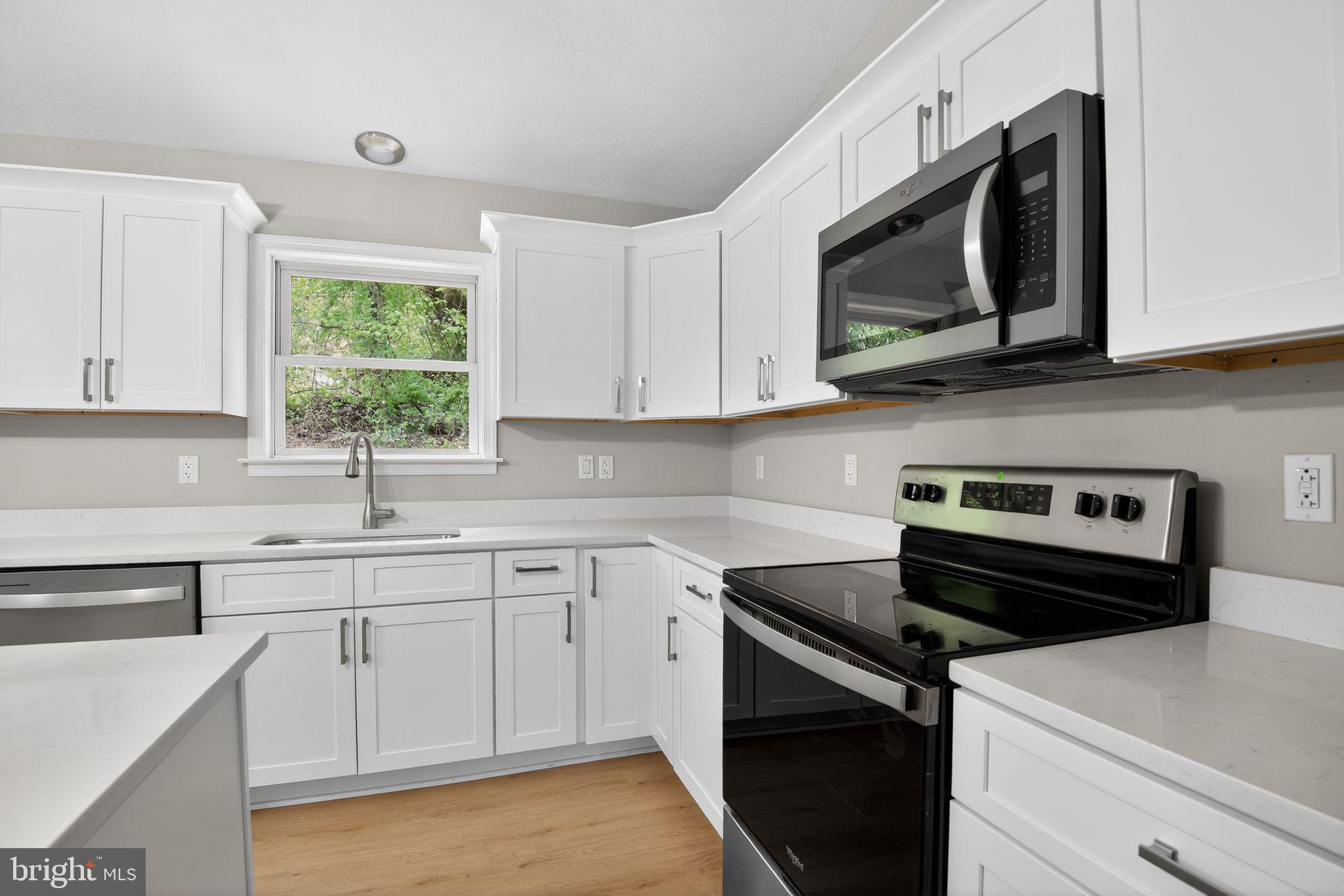 827 Greene Acres Road South Stanardsville, VA 22973 - Photo 5 of 25