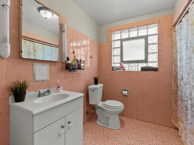 $269,900 | 3434 West 71st Place, Chicago, IL 60629