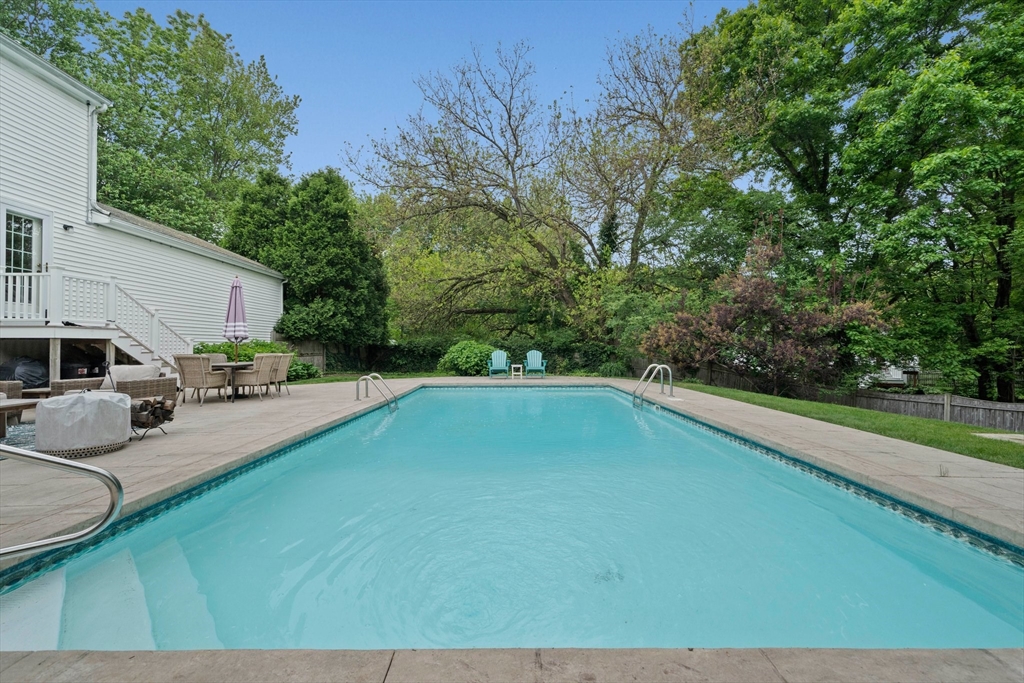 4 Carriage Lane Canton, MA 02021 - Photo 34 of 41 Gallery Image 34