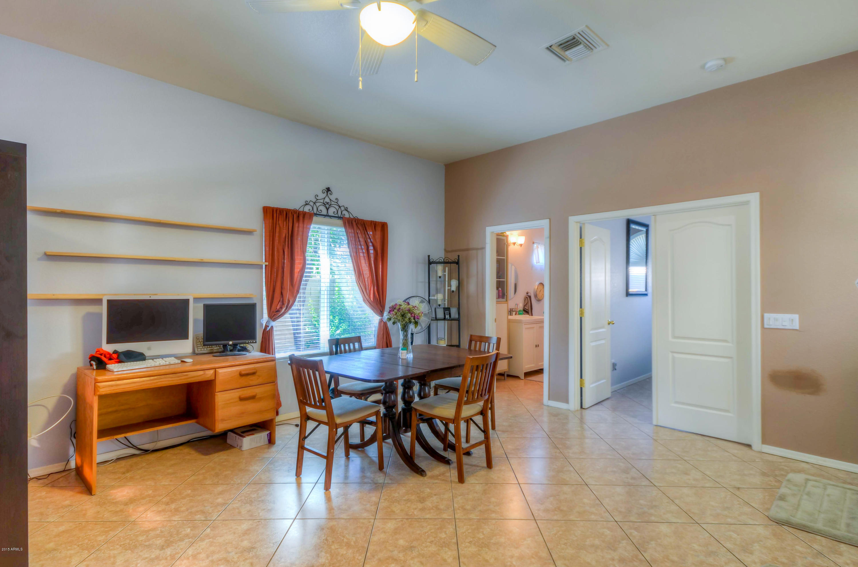 2243 East Victor Road Gilbert, AZ 85296 - Photo 10 of 34 Guest House (11)