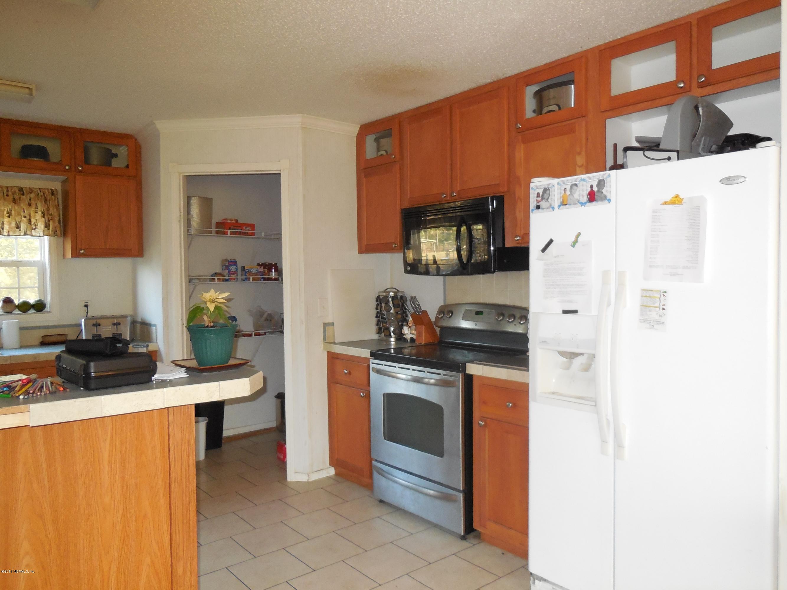 108 Ketner Road Welaka, FL 32112 - Photo 5 of 21 Kitchen 1