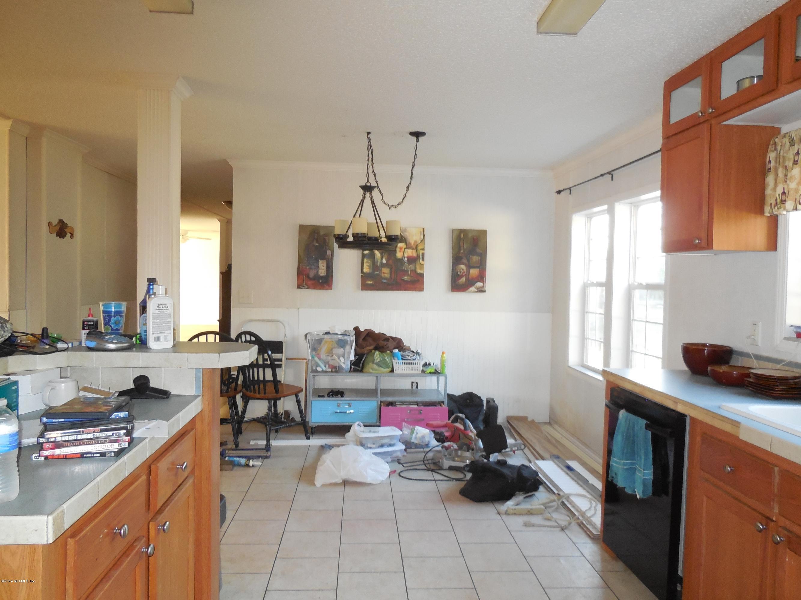 108 Ketner Road Welaka, FL 32112 - Photo 8 of 21 Dining Area