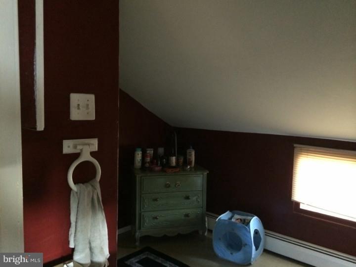 123 Goldengate Road Levittown, PA 19057 - Photo 15 of 23 Bathroom
