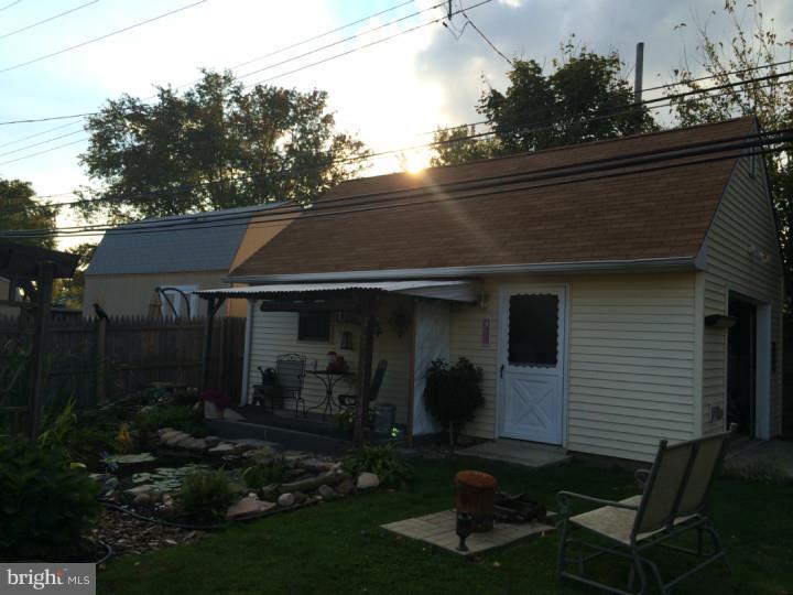 123 Goldengate Road Levittown, PA 19057 - Photo 22 of 23