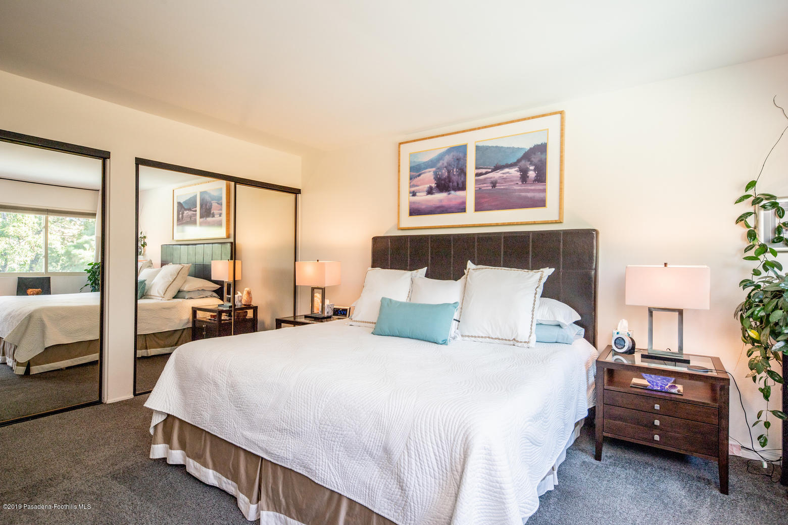 19001 Braemore Road Porter Ranch, CA 91326 - Photo 20 of 37 Braemore Marketing Photos-18
