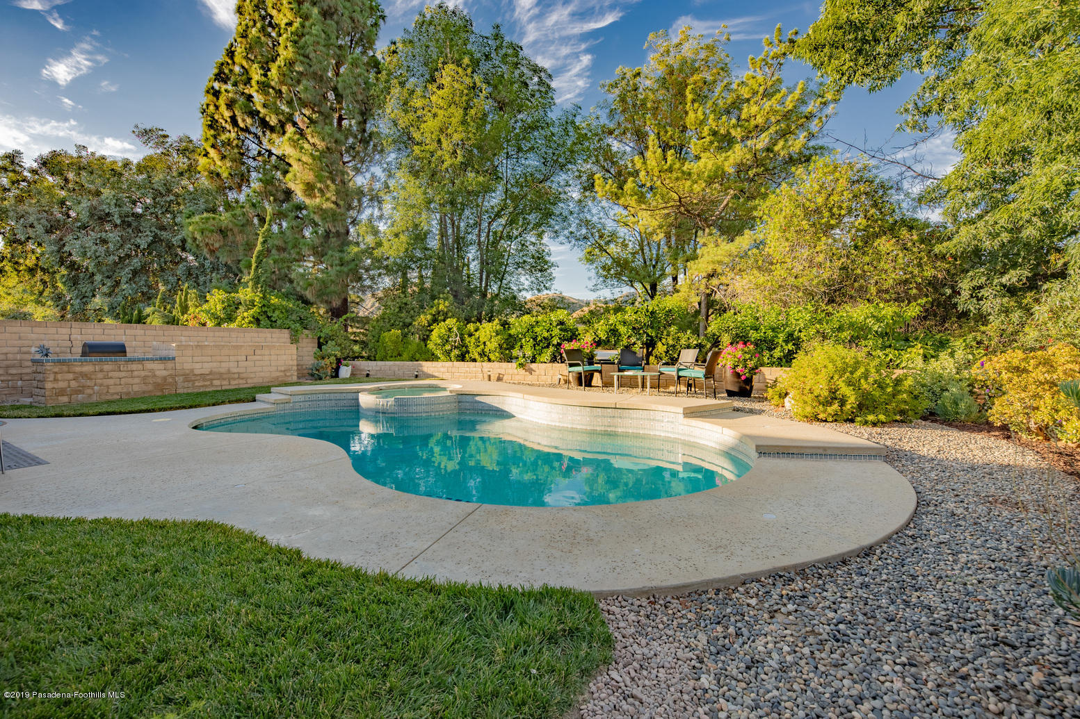 19001 Braemore Road Porter Ranch, CA 91326 - Photo 24 of 37 Braemore Marketing Photos-30