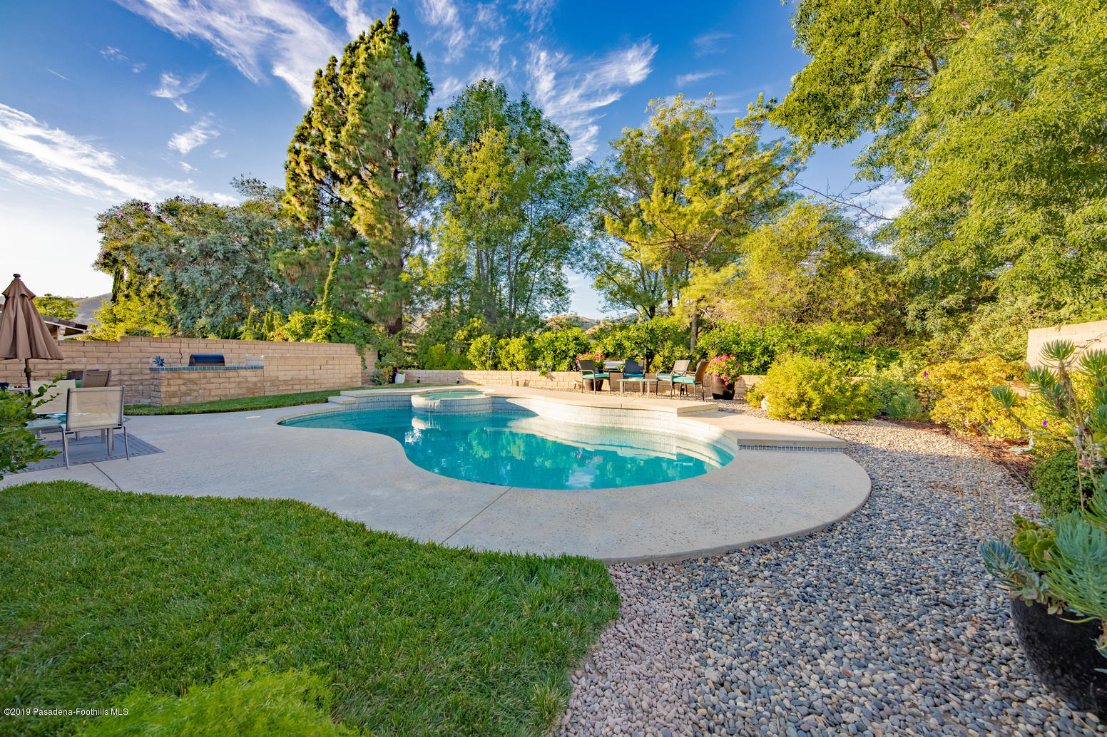 19001 Braemore Road Porter Ranch, CA 91326 - Photo 25 of 37 Braemore Marketing Photos-31