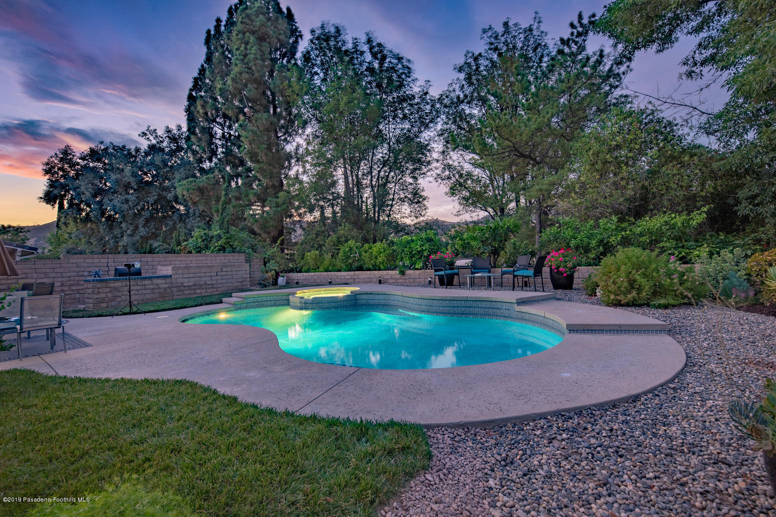 19001 Braemore Road Porter Ranch, CA 91326 - Photo 27 of 37 Braemore Marketing Photos-36