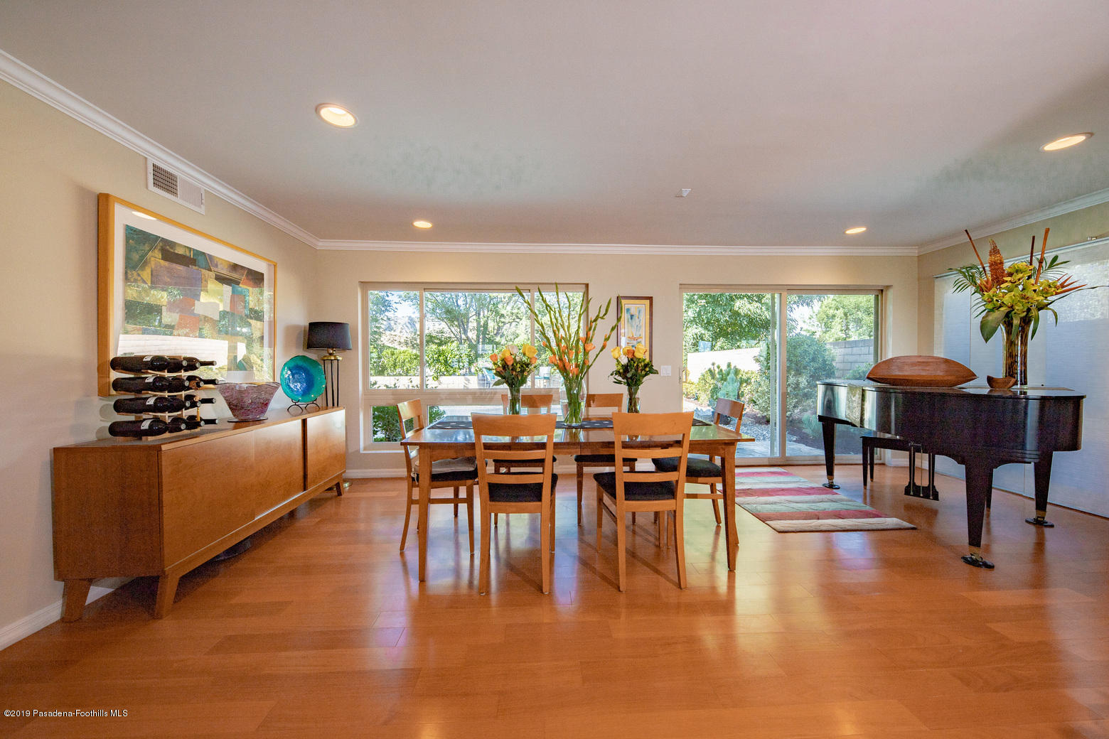 19001 Braemore Road Porter Ranch, CA 91326 - Photo 8 of 37 Braemore Marketing Photos-6