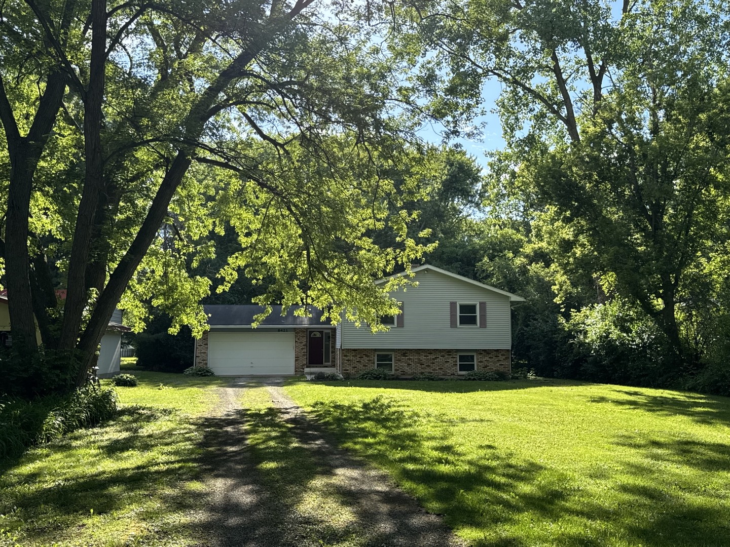 8421 Hickory Nut Grove Road Cary, IL 60013 - Photo 1 of 24