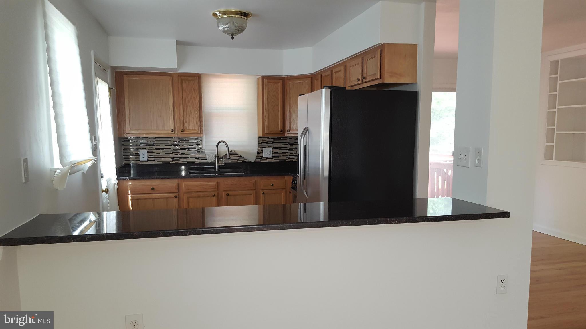 3171 Jeffland Road Baltimore, MD 21244 - Photo 14 of 22 Kitchen