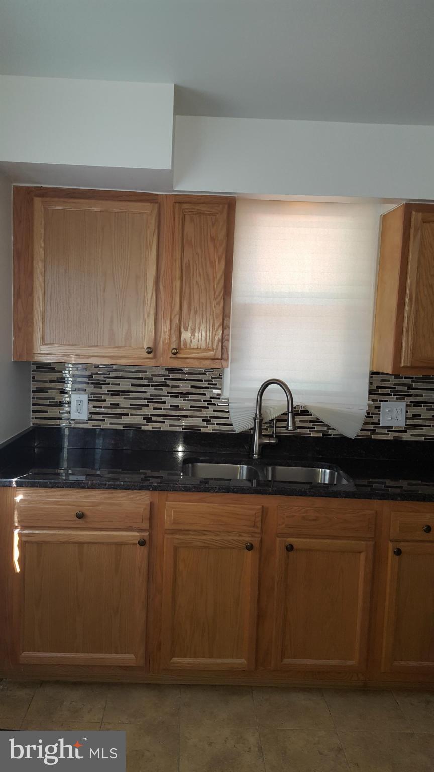 3171 Jeffland Road Baltimore, MD 21244 - Photo 7 of 22 Kitchen