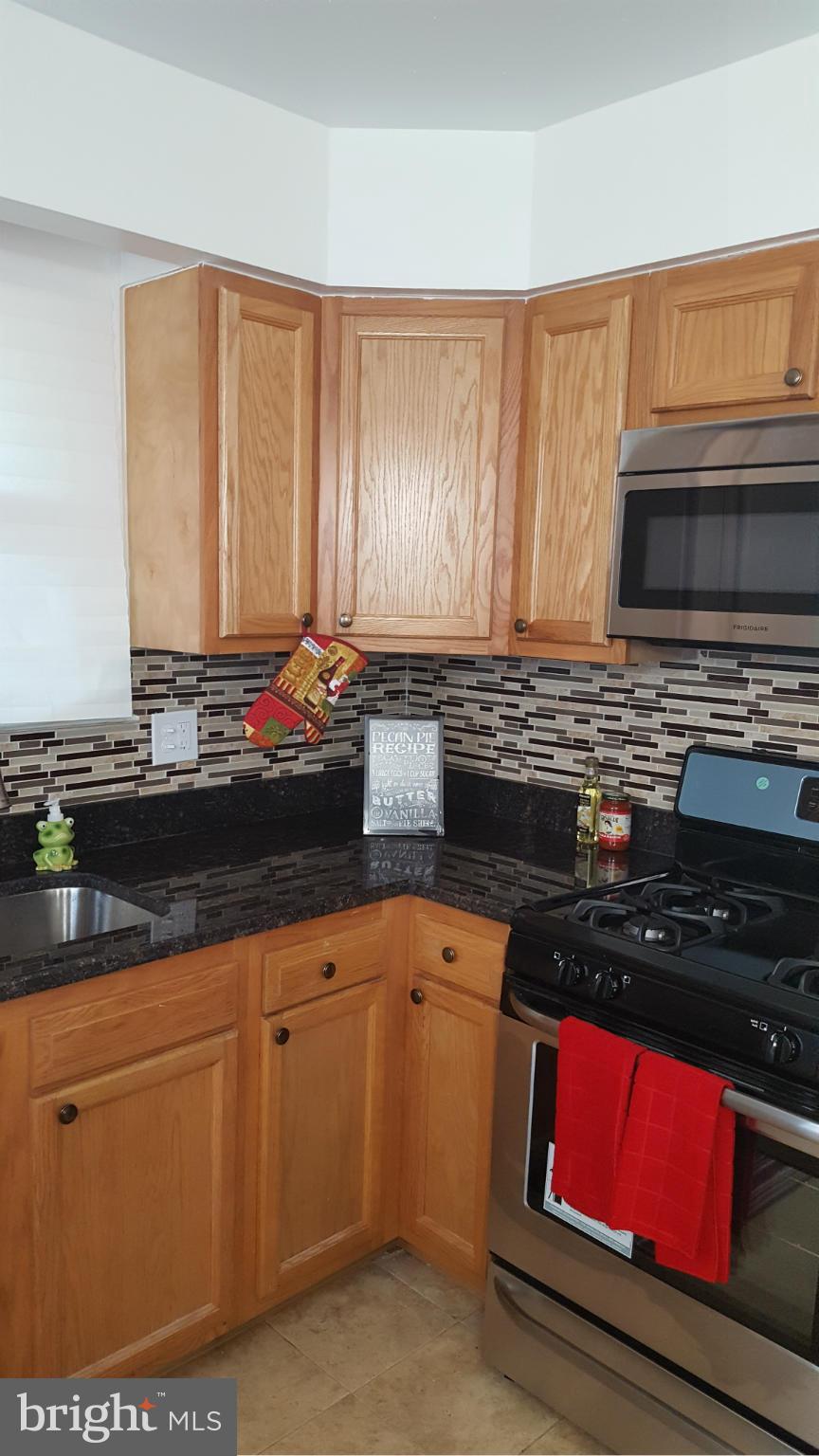3171 Jeffland Road Baltimore, MD 21244 - Photo 10 of 22 Kitchen