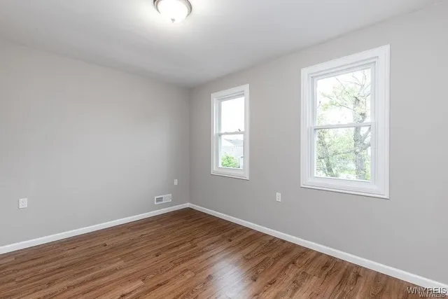 $2,200 | 52 Hawthorne Avenue, Tonawanda, NY 14223