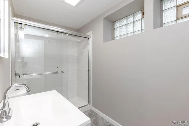 $2,200 | 52 Hawthorne Avenue, Tonawanda, NY 14223