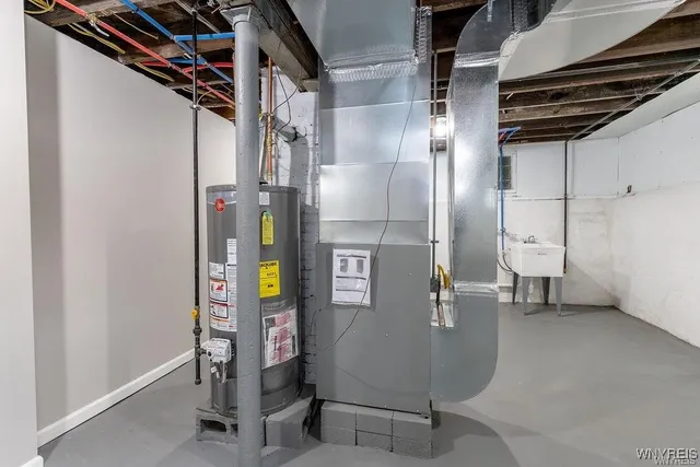 $2,200 | 52 Hawthorne Avenue, Tonawanda, NY 14223