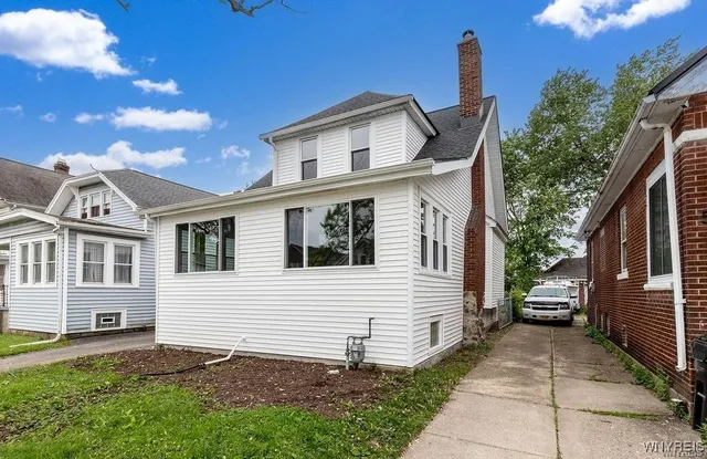 $2,200 | 52 Hawthorne Avenue, Tonawanda, NY 14223