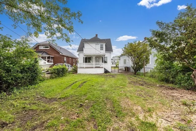 $2,200 | 52 Hawthorne Avenue, Tonawanda, NY 14223