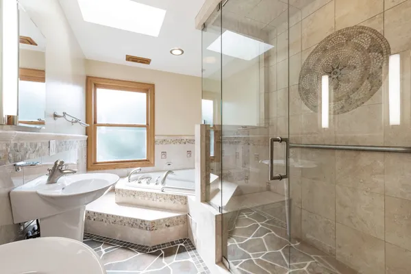 $5,300 | 28 Cambridge Drive, Oak Brook, IL 60523