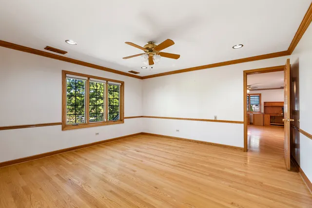 $5,700 | 28 Cambridge Drive, Oak Brook, IL 60523