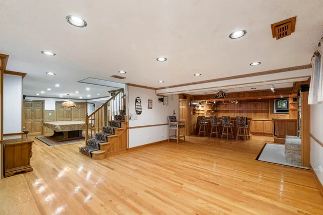 $5,700 | 28 Cambridge Drive, Oak Brook, IL 60523