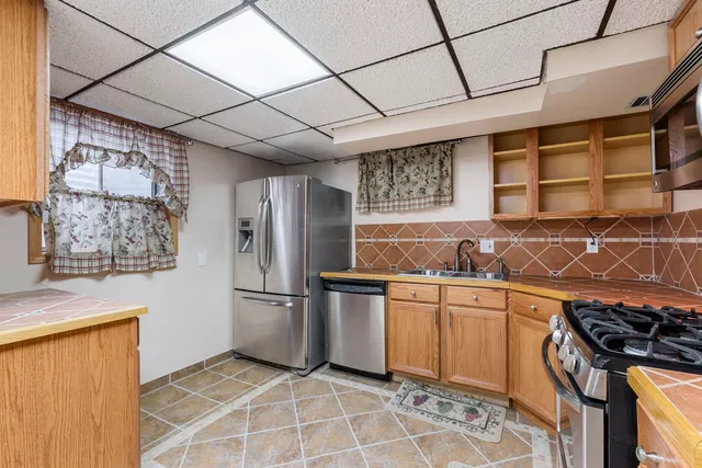 $5,700 | 28 Cambridge Drive, Oak Brook, IL 60523