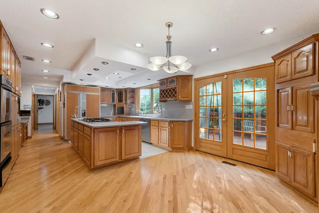 $5,700 | 28 Cambridge Drive, Oak Brook, IL 60523