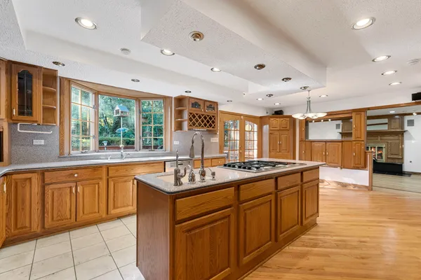 $5,300 | 28 Cambridge Drive, Oak Brook, IL 60523