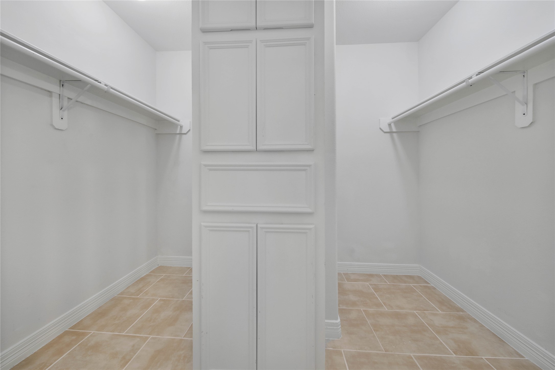 4943 Gammage Street Houston, TX 77021 - Photo 17 of 22 The primary suite offers a spacious walk in closet with built- ins.
