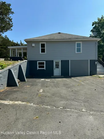 $1,100,000 | 6045 Highway 9G, Hudson, NY 12534