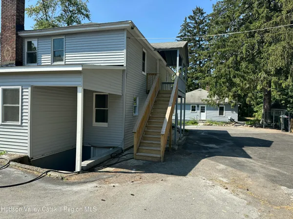 $1,100,000 | 6045 Highway 9G, Hudson, NY 12534