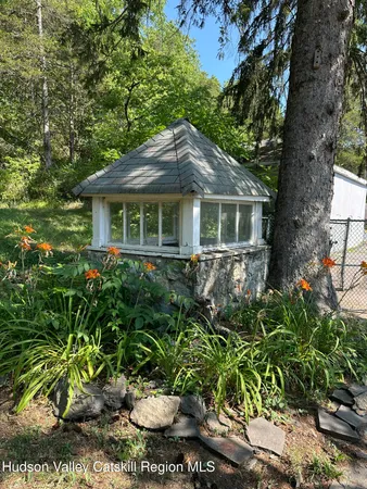 $1,100,000 | 6045 Highway 9G, Hudson, NY 12534