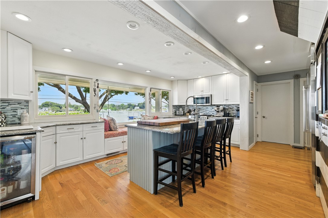 60 Avondale Road Westerly, RI 02891 - Photo 14 of 30