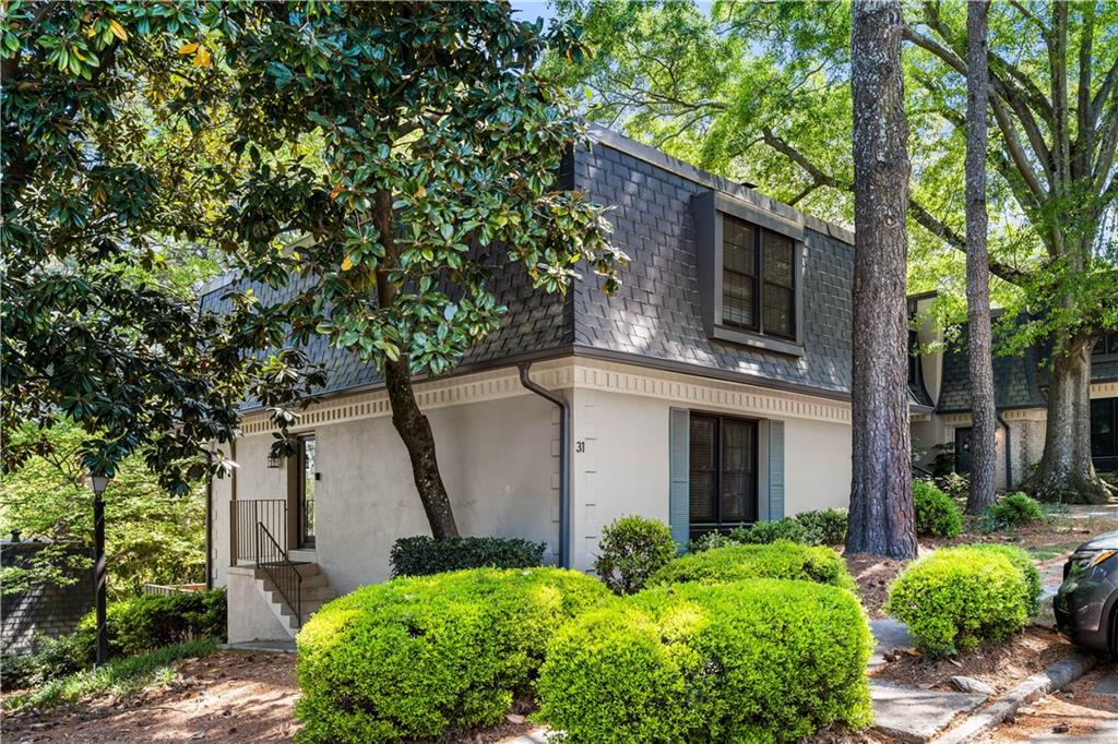 31 La Rue Place Northwest Atlanta, GA 30327 - Photo 1 of 1 Gallery Image 1