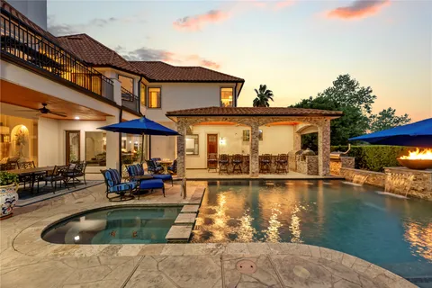 $2,695,000 | 1810 Watercastle Court, Houston, TX 77077
