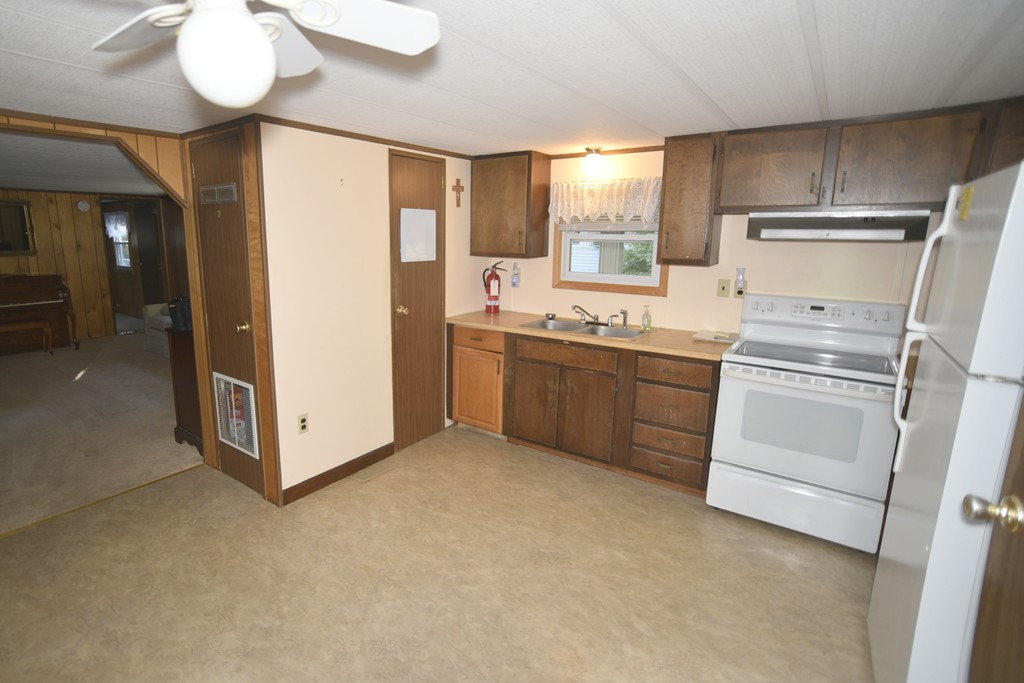 203 Windswept Road Wareham, MA 02571 - Photo 6 of 17