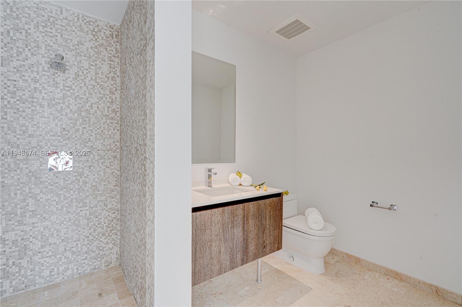 88 Southwest 7th Street, Unit 1110 Miami, FL 33130 - Photo 34 of 49