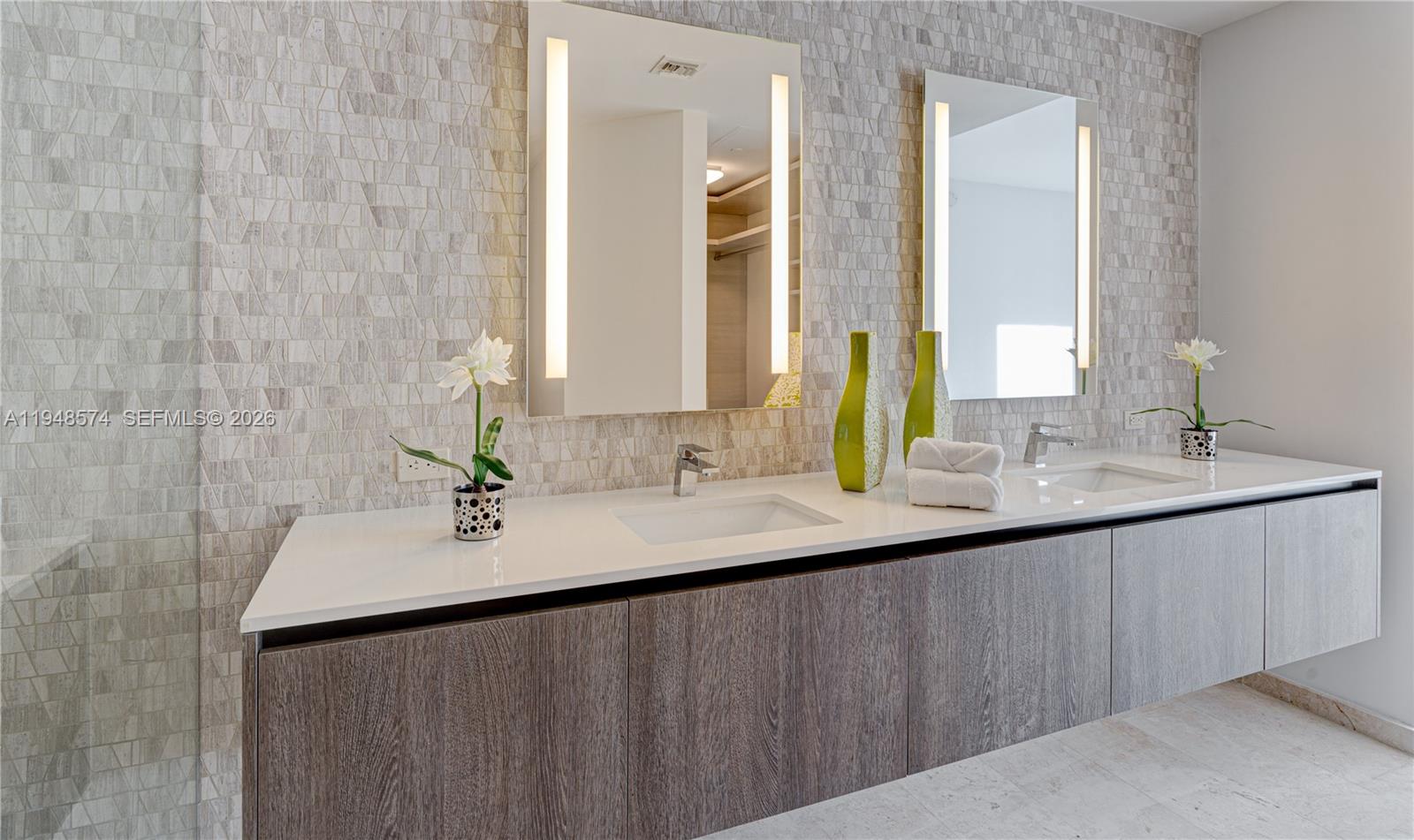 88 Southwest 7th Street, Unit 1110 Miami, FL 33130 - Photo 43 of 49