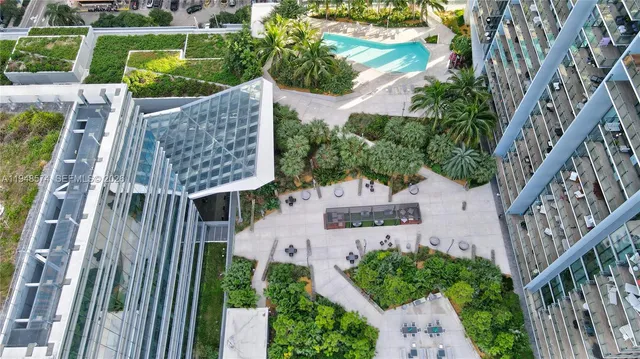 $6,500 | 88 Southwest 7th Street, Unit 1110, Miami, FL 33130